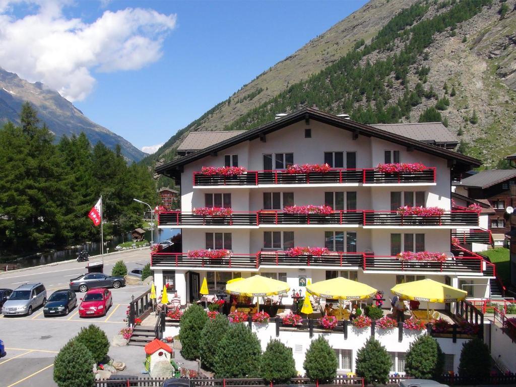 Hotel Restaurant Mattmarkblick Saas-Almagell Exteriör bild